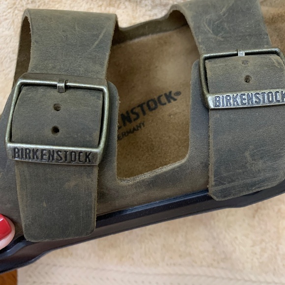 NIB Birkenstock Arizona Sandals in Faded Khaki - Picture 8 of 10